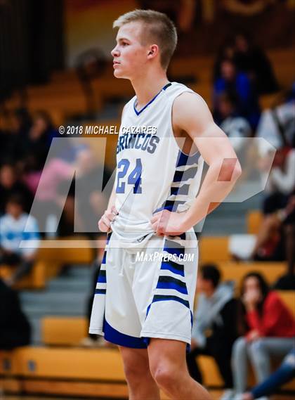 Thumbnail 3 in Temecula Valley vs. Rancho Bernardo (Holiday Hoops Classic) photogallery.