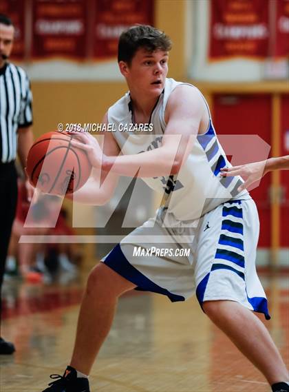 Thumbnail 3 in Temecula Valley vs. Rancho Bernardo (Holiday Hoops Classic) photogallery.