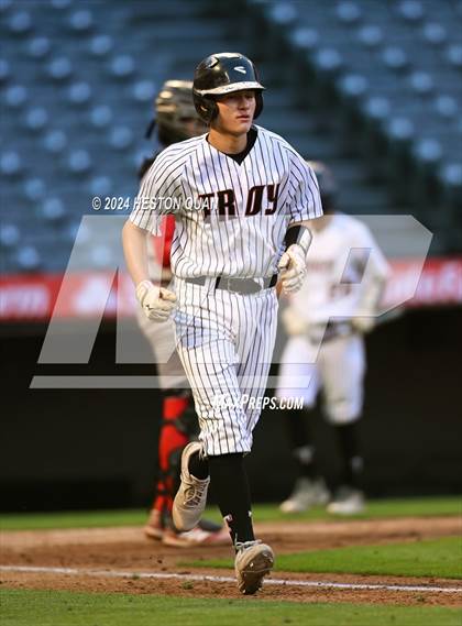 Thumbnail 1 in Troy vs. Fullerton (Halo Classic) photogallery.