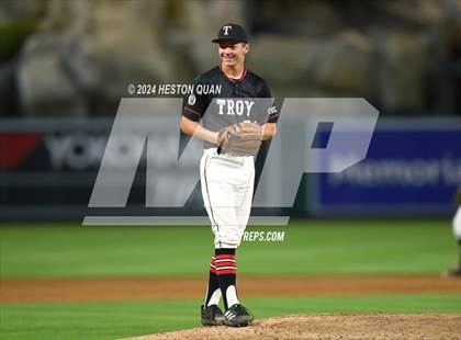 Thumbnail 1 in Troy vs. Fullerton (Halo Classic) photogallery.