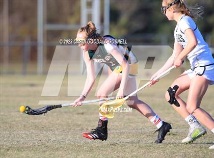 Thumbnail 3 in White Oak @ Croatan photogallery.
