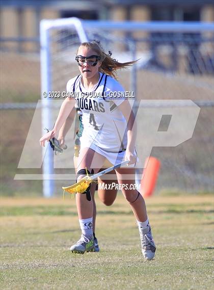 Thumbnail 3 in White Oak @ Croatan photogallery.