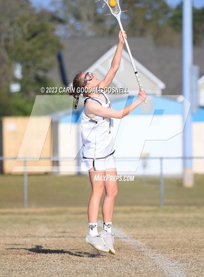 Thumbnail 3 in White Oak @ Croatan photogallery.