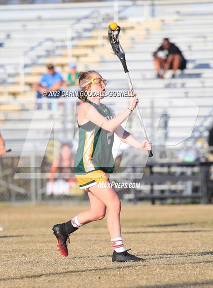 Thumbnail 1 in White Oak @ Croatan photogallery.