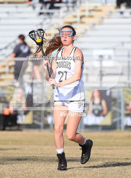 Thumbnail 3 in White Oak @ Croatan photogallery.