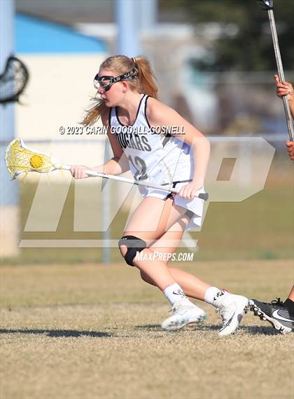 Thumbnail 3 in White Oak @ Croatan photogallery.
