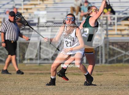 Thumbnail 3 in White Oak @ Croatan photogallery.