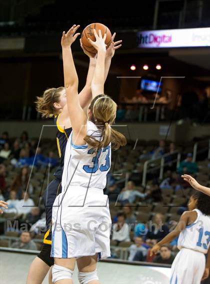 Thumbnail 3 in Notre Dame Academy vs Boone Co. (KHSAA Ninth Region Semifinal) photogallery.