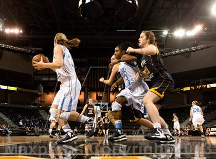 Thumbnail 3 in Notre Dame Academy vs Boone Co. (KHSAA Ninth Region Semifinal) photogallery.