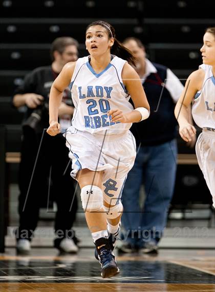 Thumbnail 3 in Notre Dame Academy vs Boone Co. (KHSAA Ninth Region Semifinal) photogallery.