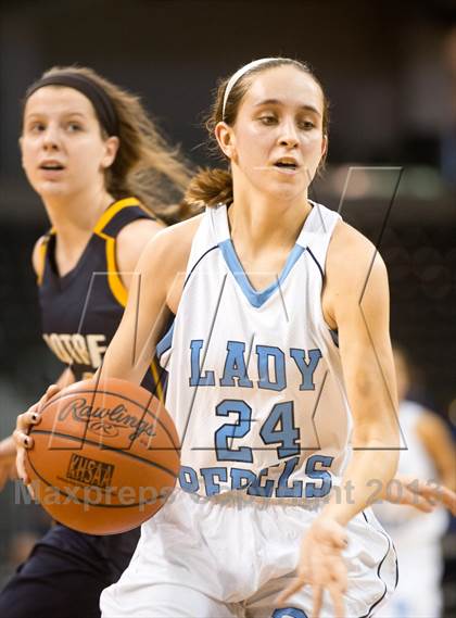 Thumbnail 2 in Notre Dame Academy vs Boone Co. (KHSAA Ninth Region Semifinal) photogallery.