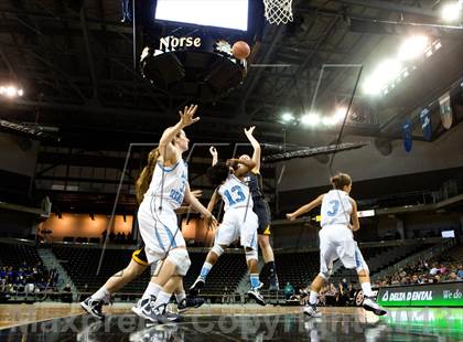 Thumbnail 1 in Notre Dame Academy vs Boone Co. (KHSAA Ninth Region Semifinal) photogallery.