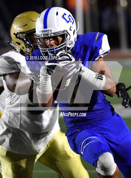 Thumbnail 2 in Muir @ Charter Oak photogallery.