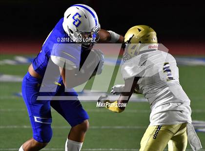 Thumbnail 1 in Muir @ Charter Oak photogallery.