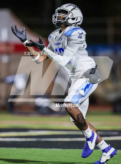 Thumbnail 2 in Fillmore vs. Santa Paula photogallery.