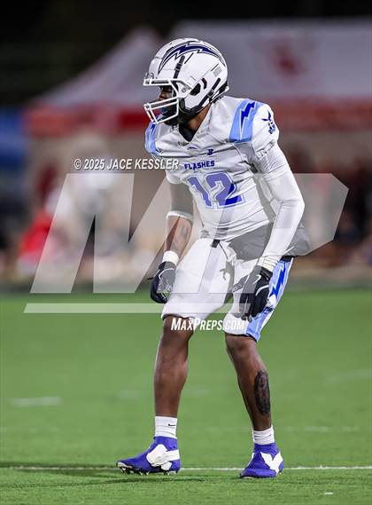 Thumbnail 2 in Fillmore vs. Santa Paula photogallery.