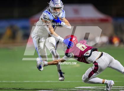 Thumbnail 3 in Fillmore vs. Santa Paula photogallery.