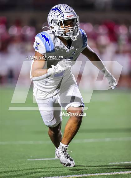 Thumbnail 1 in Fillmore vs. Santa Paula photogallery.