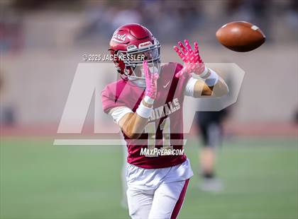 Thumbnail 2 in Fillmore vs. Santa Paula photogallery.