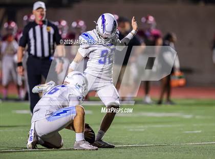 Thumbnail 1 in Fillmore vs. Santa Paula photogallery.