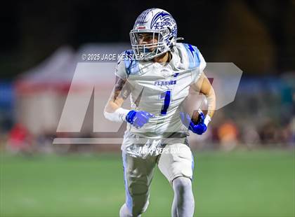 Thumbnail 2 in Fillmore vs. Santa Paula photogallery.