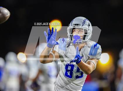 Thumbnail 3 in Fillmore vs. Santa Paula photogallery.