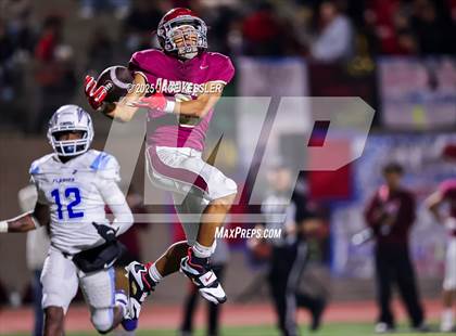 Thumbnail 2 in Fillmore vs. Santa Paula photogallery.