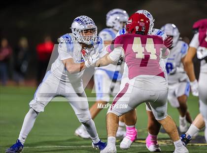 Thumbnail 2 in Fillmore vs. Santa Paula photogallery.