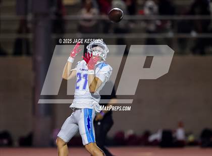 Thumbnail 2 in Fillmore vs. Santa Paula photogallery.