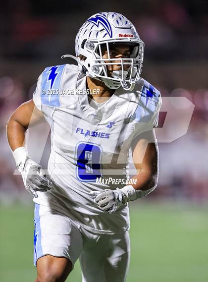 Thumbnail 2 in Fillmore vs. Santa Paula photogallery.