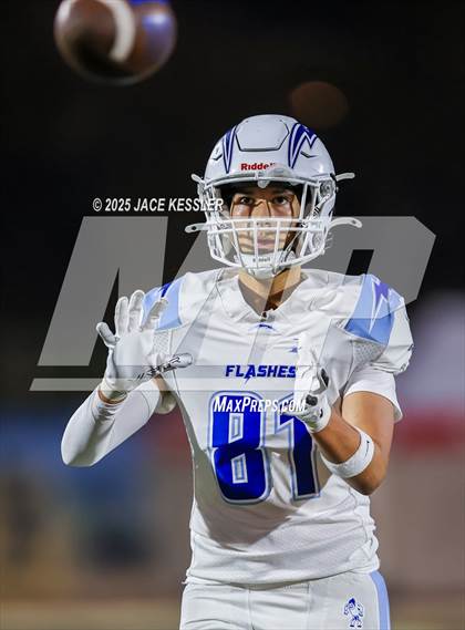 Thumbnail 3 in Fillmore vs. Santa Paula photogallery.