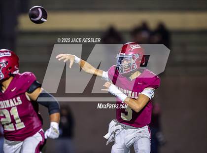 Thumbnail 2 in Fillmore vs. Santa Paula photogallery.