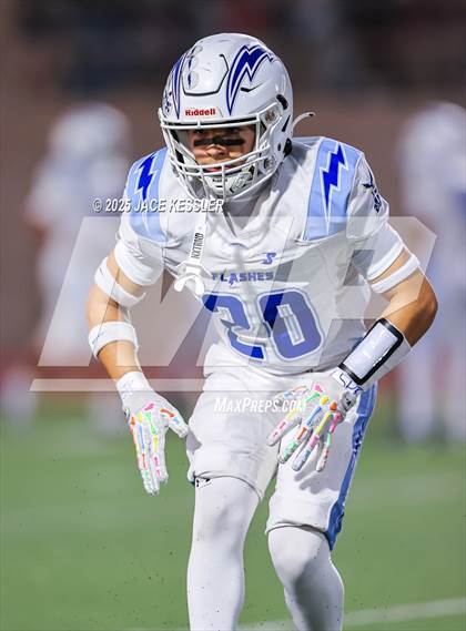 Thumbnail 3 in Fillmore vs. Santa Paula photogallery.