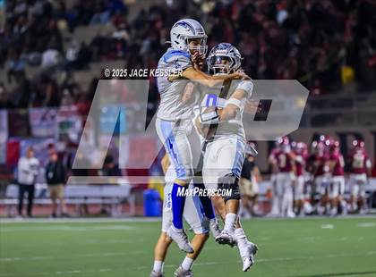 Thumbnail 2 in Fillmore vs. Santa Paula photogallery.