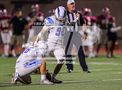 Thumbnail 2 in Fillmore vs. Santa Paula photogallery.