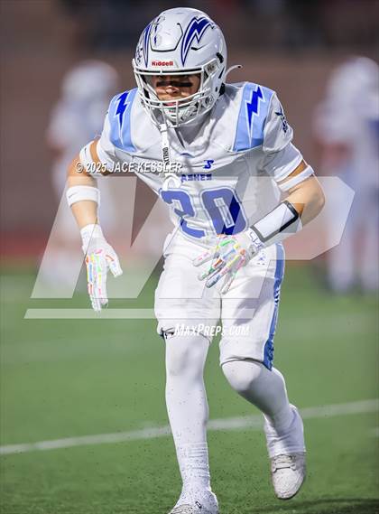 Thumbnail 2 in Fillmore vs. Santa Paula photogallery.