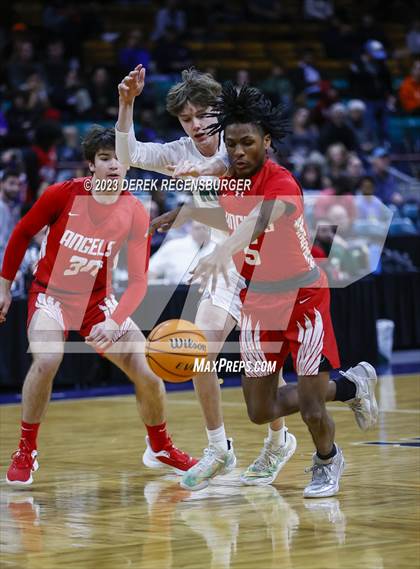 Thumbnail 2 in Fossil Ridge vs Denver East (CHSAA 6A Fine) photogallery.