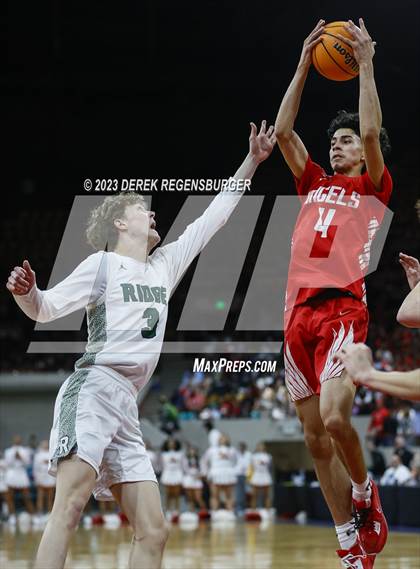 Thumbnail 3 in Fossil Ridge vs Denver East (CHSAA 6A Fine) photogallery.