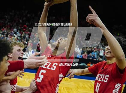 Thumbnail 3 in Fossil Ridge vs Denver East (CHSAA 6A Fine) photogallery.
