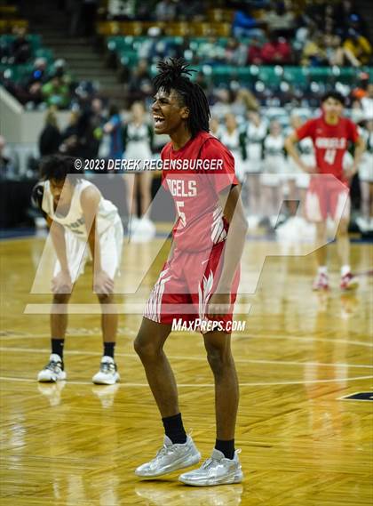 Thumbnail 1 in Fossil Ridge vs Denver East (CHSAA 6A Fine) photogallery.