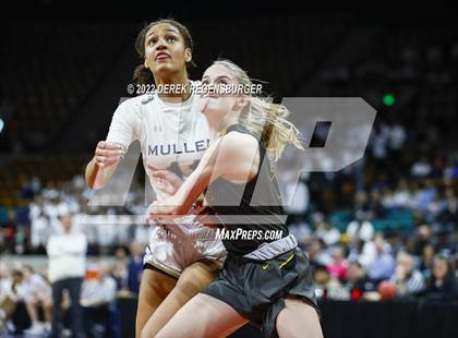 Thumbnail 2 in Green Mountain vs Mullen (CHSAA 4A Final 4) photogallery.