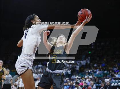 Thumbnail 3 in Green Mountain vs Mullen (CHSAA 4A Final 4) photogallery.