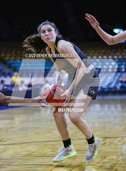 Thumbnail 3 in Green Mountain vs Mullen (CHSAA 4A Final 4) photogallery.