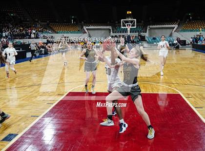 Thumbnail 2 in Green Mountain vs Mullen (CHSAA 4A Final 4) photogallery.