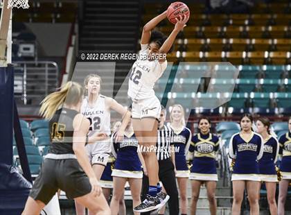 Thumbnail 2 in Green Mountain vs Mullen (CHSAA 4A Final 4) photogallery.