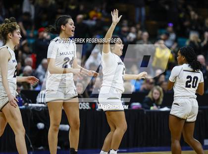 Thumbnail 2 in Green Mountain vs Mullen (CHSAA 4A Final 4) photogallery.