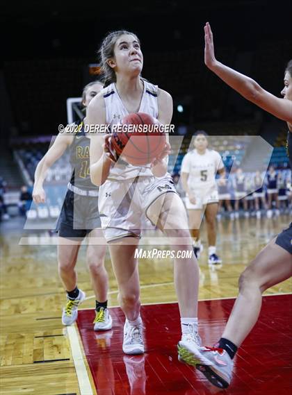 Thumbnail 1 in Green Mountain vs Mullen (CHSAA 4A Final 4) photogallery.