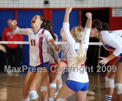 Thumbnail 2 in Los Alamitos @ Mira Costa (CIF SS Playoffs) photogallery.