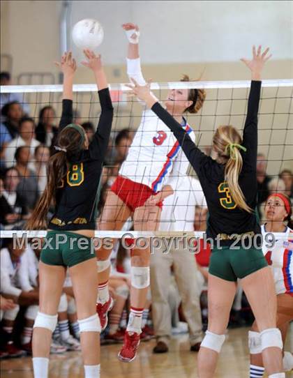 Thumbnail 2 in Los Alamitos @ Mira Costa (CIF SS Playoffs) photogallery.