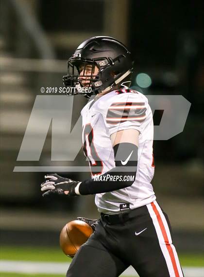 Thumbnail 3 in Jonathan Alder vs. Bishop Hartley (OSAA DIII Regional Final) photogallery.